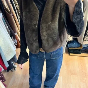 Gilet sans manches en fausse fourrure Parker